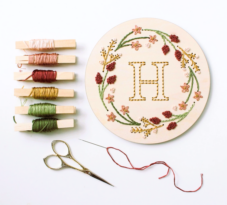 6" WOOD EMBROIDERY - FLORAL WREATH