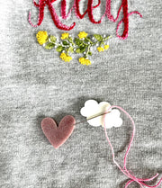 PINK GLITTER HEART MAGNETIC NEEDLE MINDER