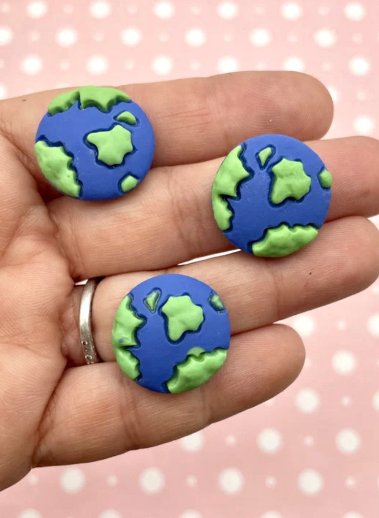 GLOBE MAGNETIC NEEDLE MINDER