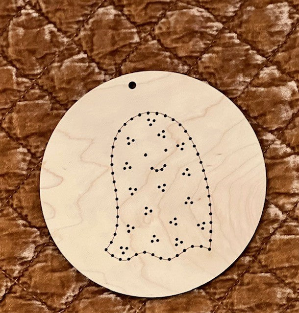 5" WOOD EMBROIDERY - CUTE GHOST